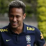 São Paulo de olho: Neymar segue no PSG e vai ser o camisa 10 do Brasil na Copa do Mundo do Qatar. (Foto: Twitter da CBF)