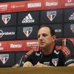 Rogério Ceni esconde escalação do São Paulo. (Foto: Eduardo Rodrigues/ge)