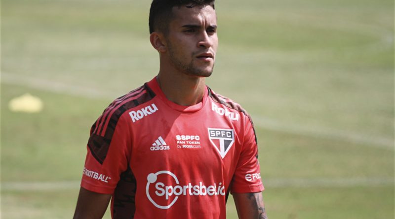 Rodrigo Nestor está de volta ao time titular do São Paulo contra Red Bull Bragantino. (Foto: Twitter do São Paulo)