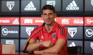 Calleri deverá ser comprado pelo São Paulo no final do ano. (Foto: Twitter do São Paulo)
