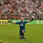Thiago Couto deverá ser titular pelo São Paulo pela Copa Sul-Americana. (Foto: Reprodução/SPFC)