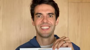 Kaká conclui curso de treinador na CBF e torcida do São Paulo pede ele na comissão técnica do clube. (Foto: Reprodução/Instagram Kaká)