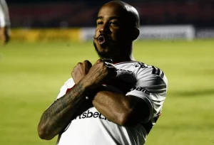 Patrick foi destaque do São Paulo na Copa Sul-Americana. (Foto: Marcos Ribolli/ge)