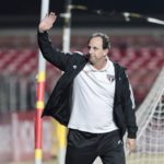 Rogério Ceni diz que São Paulo precisa melhorar desempenho fora de casa para brigar pelo título. (Foto: Twitter do São Paulo)