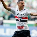 Marcos Guilherme fecha contrato com São Paulo e poderá estrear apenas em julho. (Foto: Twitter do São Paulo)