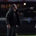 Rogério Ceni se defende das críticas após vitória do São Paulo. (Foto: Twitter do São Paulo)