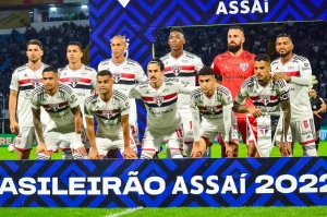 Rogério Ceni critica atuação do São Paulo e encerra polêmica sobre quem deveria bater pênalti. (Foto: AGIF)