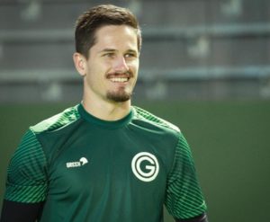 Tadeu é sondado pelo São Paulo, que se aproxima de dupla do Sport. (Foto: Twitter do Goiás)