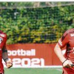 Gabriel Neves e Calleri correm no CT da Barra Funda do São Paulo. (Foto: Twitter do São Paulo)