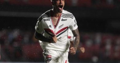 Diego Costa é zagueiro titular do São Paulo na temporada. (Foto: Twitter do São Paulo)