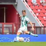 Galoppo vira opção para São Paulo, após curtidas de Julio Casares nas redes sociais do jogador. (Foto: Twitter do Banfield)