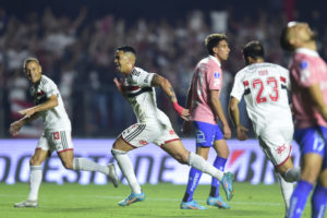São Paulo passeia e goleia a Universidad Católica pela Sul-Americana. (Foto: Twitter da Sul-Americana)