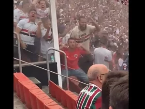 São Paulo emite nota oficial e faz Boletim de Ocorrência contra imbecis que fizeram ato racista no Morumbi. (Foto: Reprodução)