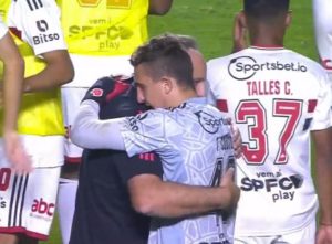 São Paulo bate América Mineiro com gol de Luciano e pênalti defendido por Thiago Couto. (Foto: Reprodução/SporTV)