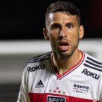 Calleri tem feito tratamento intenso para atuar no Choque-Rei. (Foto: Twitter do São Paulo)