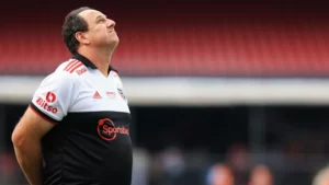 Rogério Ceni não conseguiu fazer São Paulo engrenar no Brasileirão. (Foto: Twitter do São Paulo)