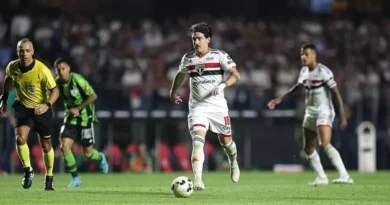 Gabriel Neves pode permanecer no São Paulo em 2023. (Foto: Twitter do São Paulo)