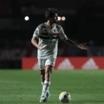 Igor Gomes recebe sondagem da Premier League e São Paulo responde à negociação. (Foto: Twitter do São Paulo)