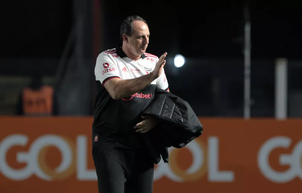 Rogério Ceni é técnico do São Paulo em 2022. (Foto: Twitter do São Paulo)