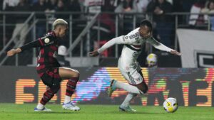 Welington recebe propostas para sair do São Paulo. (Foto: Twitter do São Paulo)