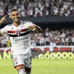 Alisson decidiu semifinal de Paulistão pelo São Paulo. (Foto: Twitter do São Paulo)