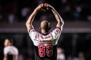 Confira a situação contratual de jogadores do São Paulo. (Foto: Twitter do São Paulo)