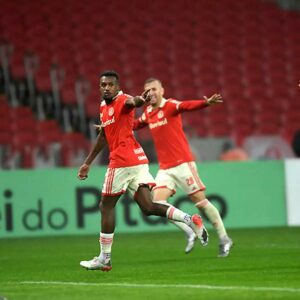 São Paulo estaria a fim de outro jogador do Internacional. (Foto: Twitter do Internacional)