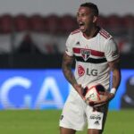 São Paulo negocia com LG para estampar a marca na final da Copa Sul-Americana. (Foto: Twitter do São Paulo)