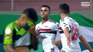 São Paulo vence América no final. (Foto: Reprodução/Premiere)