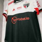 São Paulo fecha contrato com Rafinha para 2023. (Foto: Twitter do São Paulo)