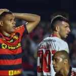 São Paulo poderia correr atrás de camisa 9 que fez gol no Corinthians em 2020. (Foto: Twitter do Brasileirão)