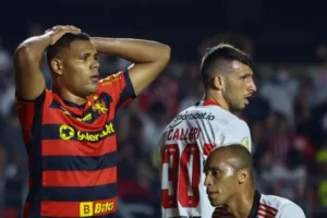 São Paulo poderia correr atrás de camisa 9 que fez gol no Corinthians em 2020. (Foto: Twitter do Brasileirão)