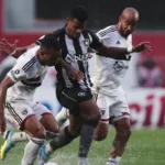 São Paulo enfrenta Botafogo pelo Brasileirão. (Foto: Gazeta Press)