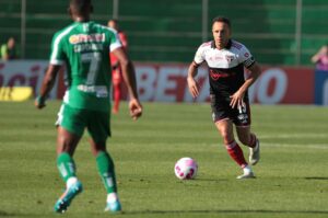 Rafinha é líder do São Paulo na temporada. (Foto: Twitter do São Paulo)