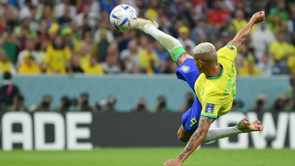 Richarlison marca duas vezes e Brasil vence na estreia da Copa do Mundo. (Foto: Twitter do Brasil)