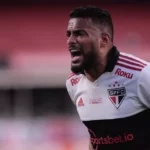 Reinaldo tem contrato com o São Paulo até dezembro. (Foto: Ettore Chiereguini/AGIF)