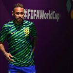 Neymar será titular pelo Brasil. (Foto: Twitter da CBF)