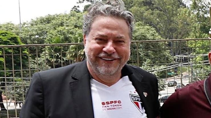 Julio Casares consegue uma baita novidade para São Paulo. (Foto: Twitter do São Paulo)