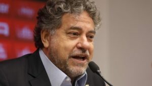Casares confirma reforço do São Paulo. (Foto: Twitter do São Paulo)