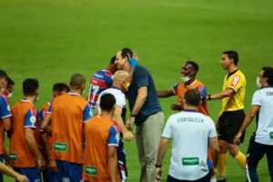 David fica próximo do Sâo Paulo por relação de sucesso com Rogério Ceni. (Foto: Twitter do Fortaleza)