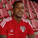 David chega para reforçar ataque do São Paulo. (Foto: Twitter do São Paulo)