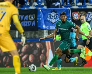 Erison deve ser anunciado como novo reforço do São Paulo em breve. (Foto: Twitter do Estoril)