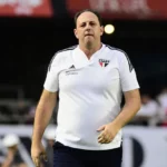 Rogério Ceni reforça que São Paulo errou no planejamento dos estrangeiros. (Foto: Marcos Ribolli/ge)