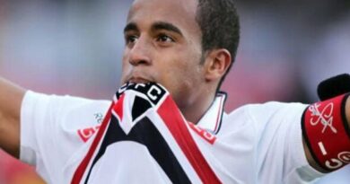Lucas Moura tem contrato com o Tottenham até junho e pode voltar para o São Paulo em 2023. (Foto: Twitter do São Paulo)