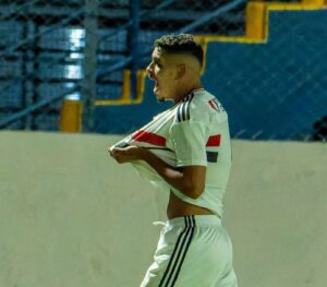 Talles Wander mal jogou e já pode sair do São Paulo. (Foto: Twitter do São Paulo)