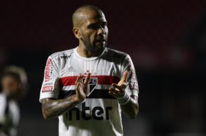 Foto: Rubens Chiri/São Paulo - Lateral trouxe grande prejuízo ao São Paulo e agora vive momento delicadíssimo extracampo.