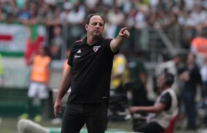 Foto: Rubens Chiri/São Paulo - Um dos titulares acabou sendo o mais cobrado.