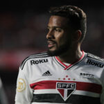 Foto: Rubens Chiri/São Paulo - Reinaldo vive situação tensa no Grêmio.