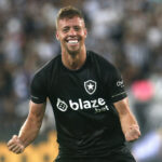 Foto: Vitor Silva/Botafogo - Lucas Fernandes deve render uma "bolada" ao São Paulo.