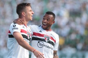 Foto: Rubes Chiri/São Paulo - Oferta chegou da Turquia ao São Paulo.